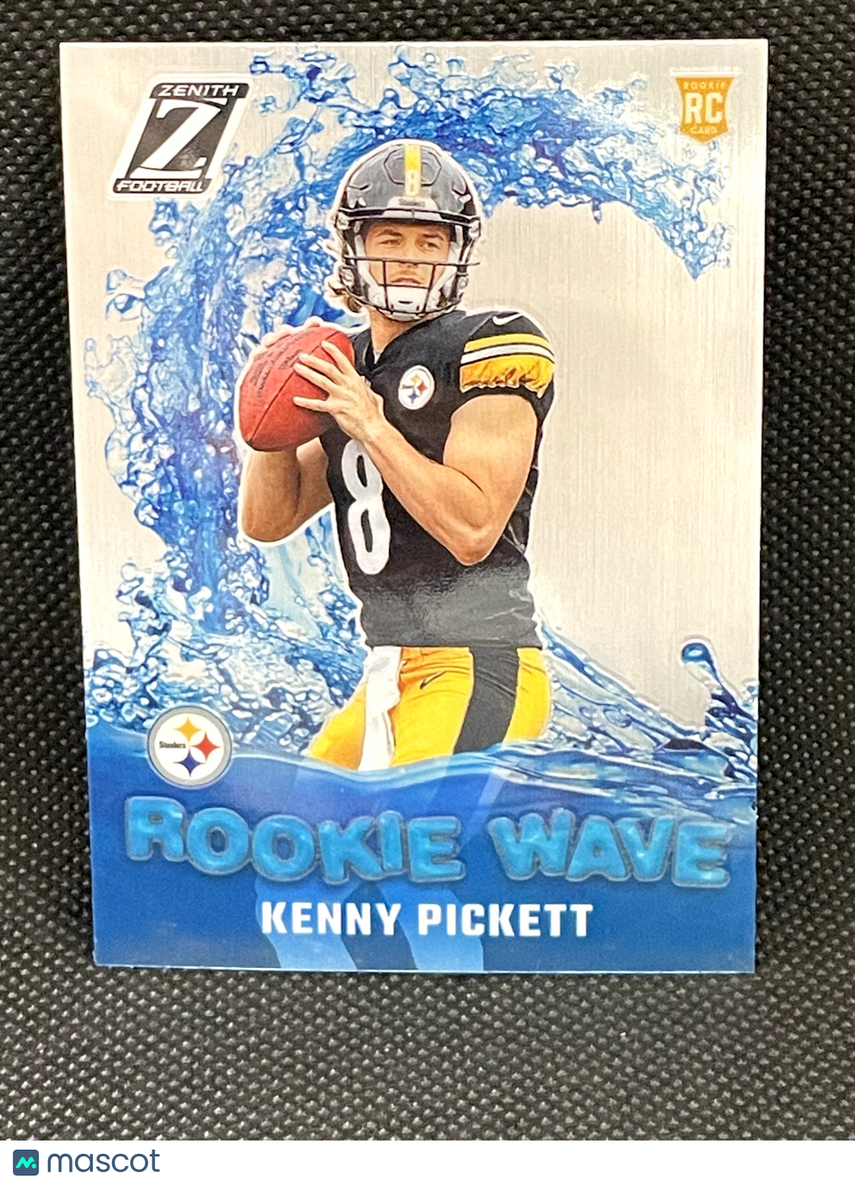 2022 Kenny Pickett Zenith Football Rookie Wave Pittsburgh Steelers