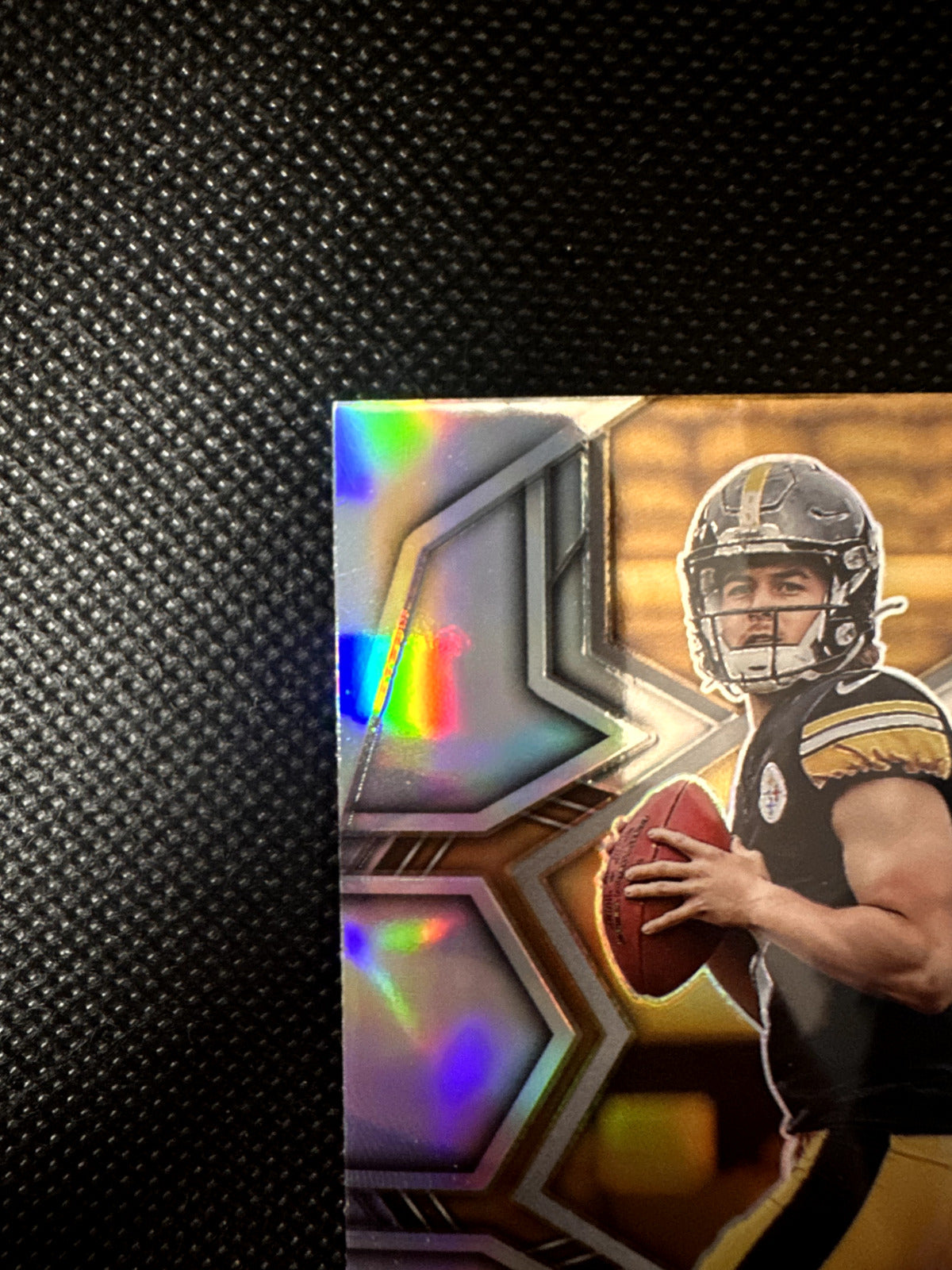 2022 Kenny Pickett Panini Mosaic Silver Rookie Variation