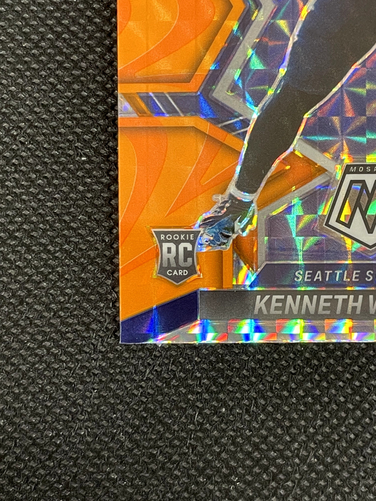 Kenneth Walker III 2022 Panini Mosaic Orange Reactive Prizm Rookie