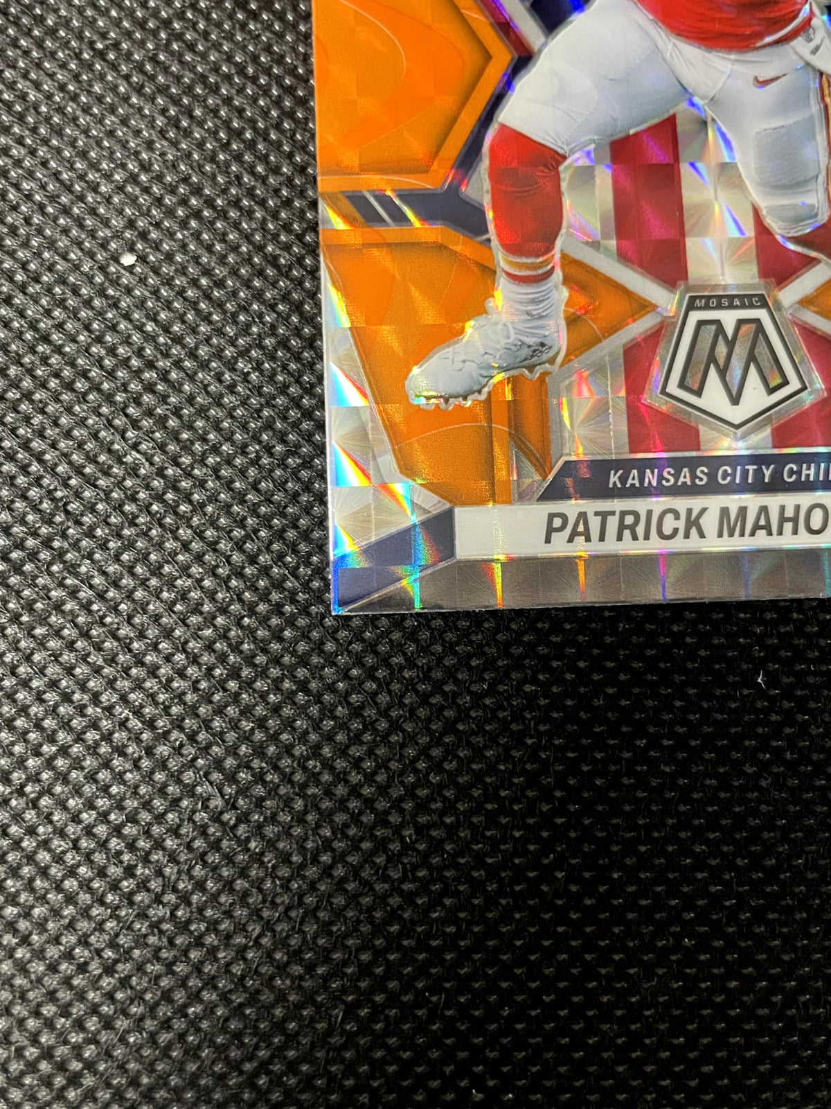 2022 Patrick MahomesnPanini Mosaic National Pride Reactive Orange Prizm