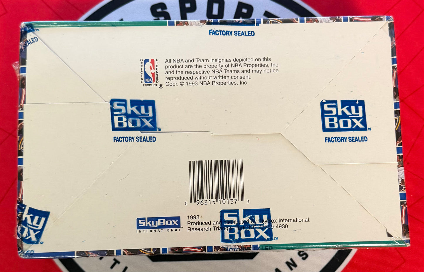 1992-93 NBA Hoops Basketball sealed box