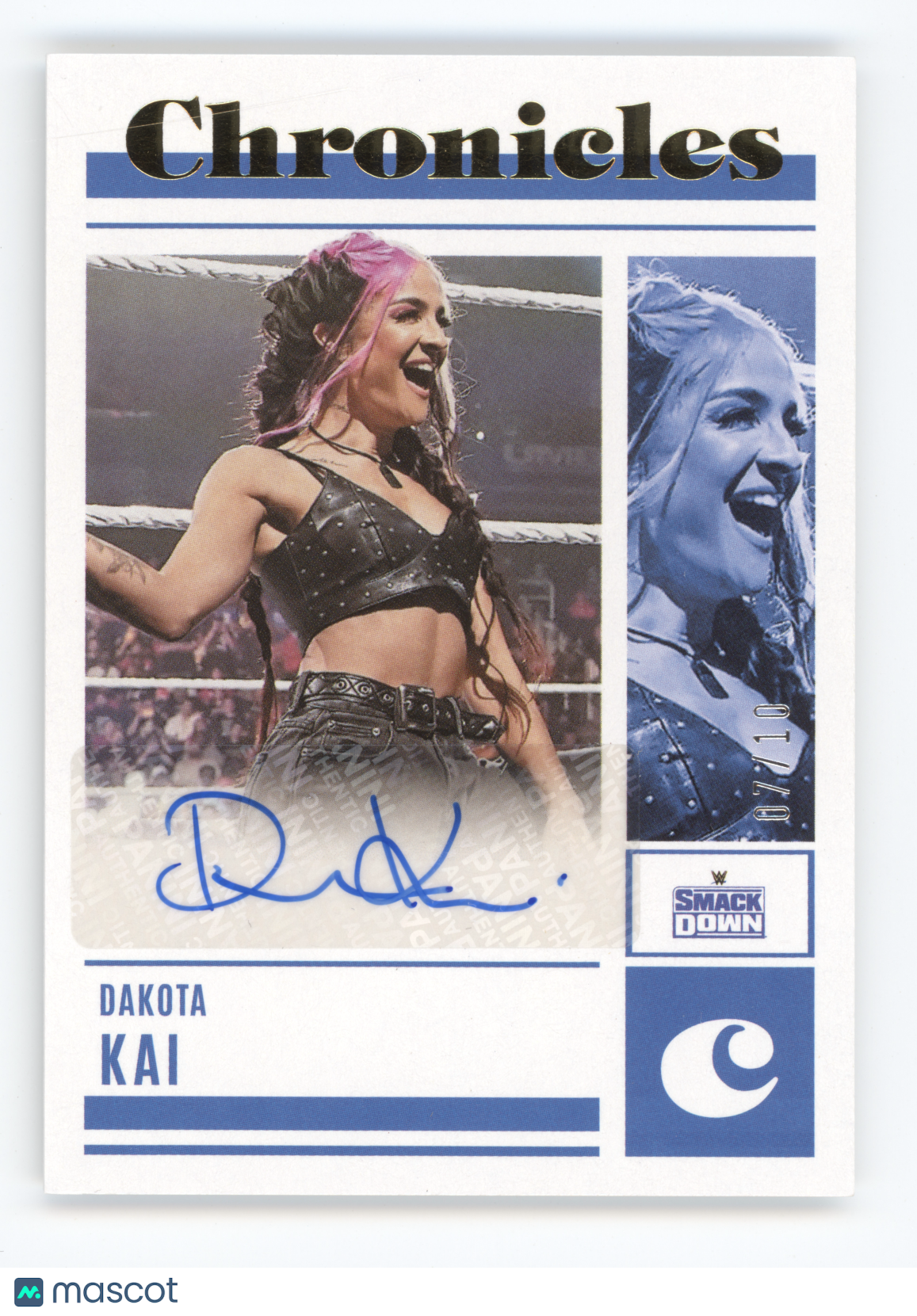 2023 Panini Chronicles WWE Signatures Dakota Kai #CS-DKI Gold 07/10