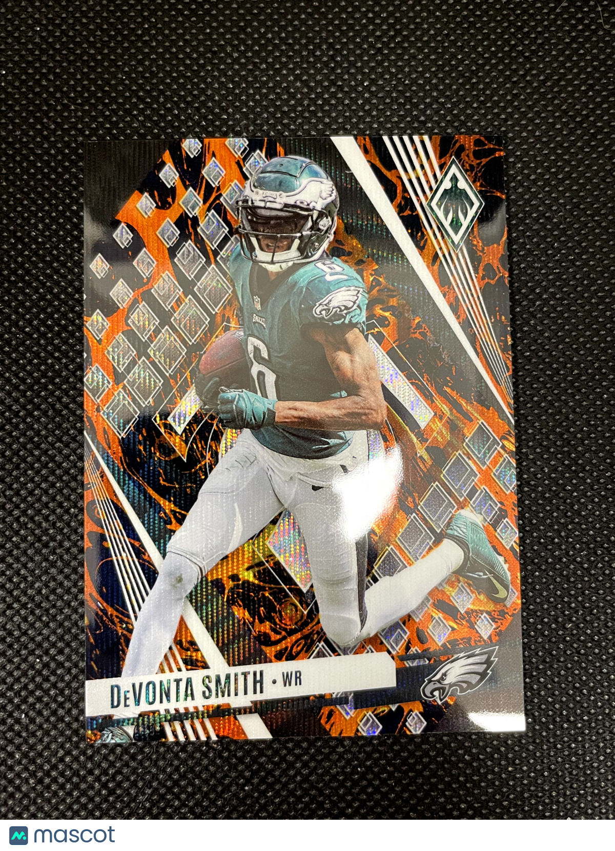 2023 Panini Phoenix DeVonta Smith LAVA 043/150 Philadelphia Eagles