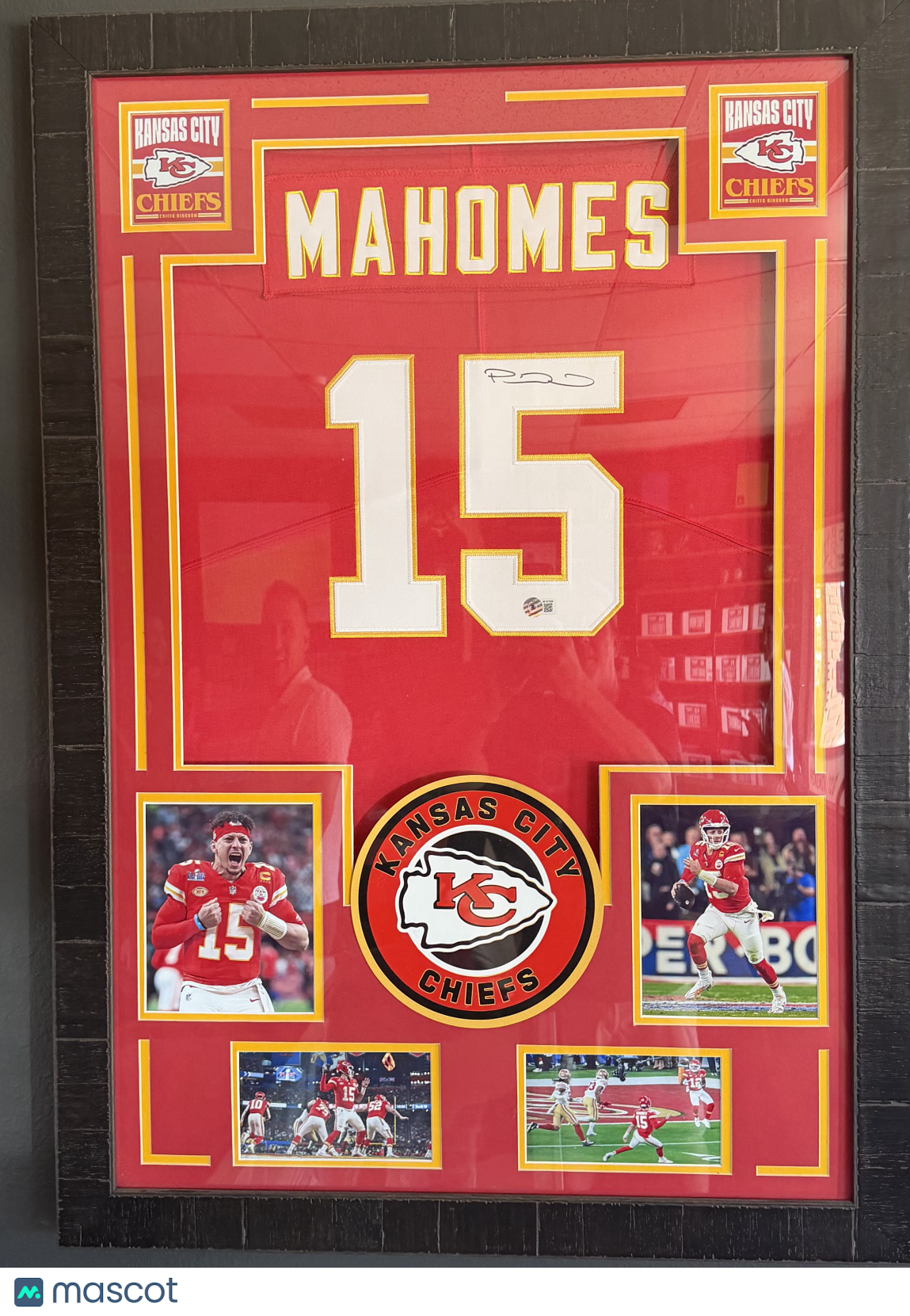 Patrick Mahomes Kansas City Chiefs Framed Signed Jersey (Beckett Authenticated)