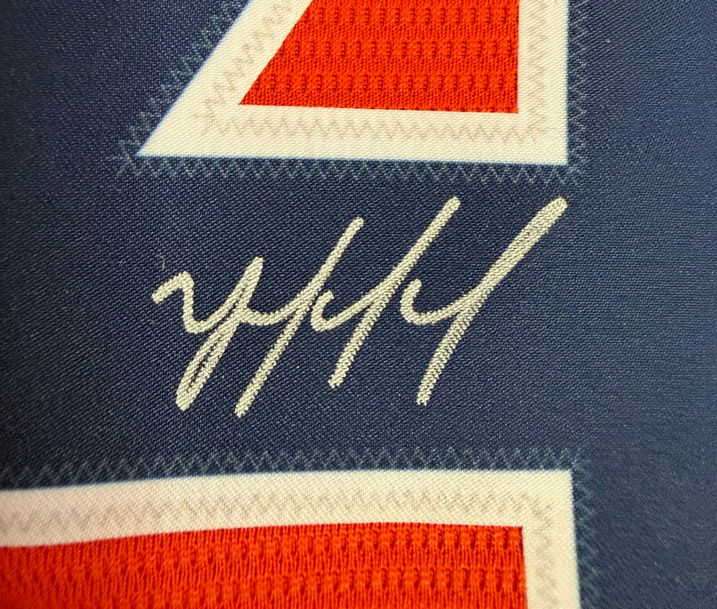 Yordan Alvarez Houston Astros Signed Custom Jersey (TriStar Authenticated)
