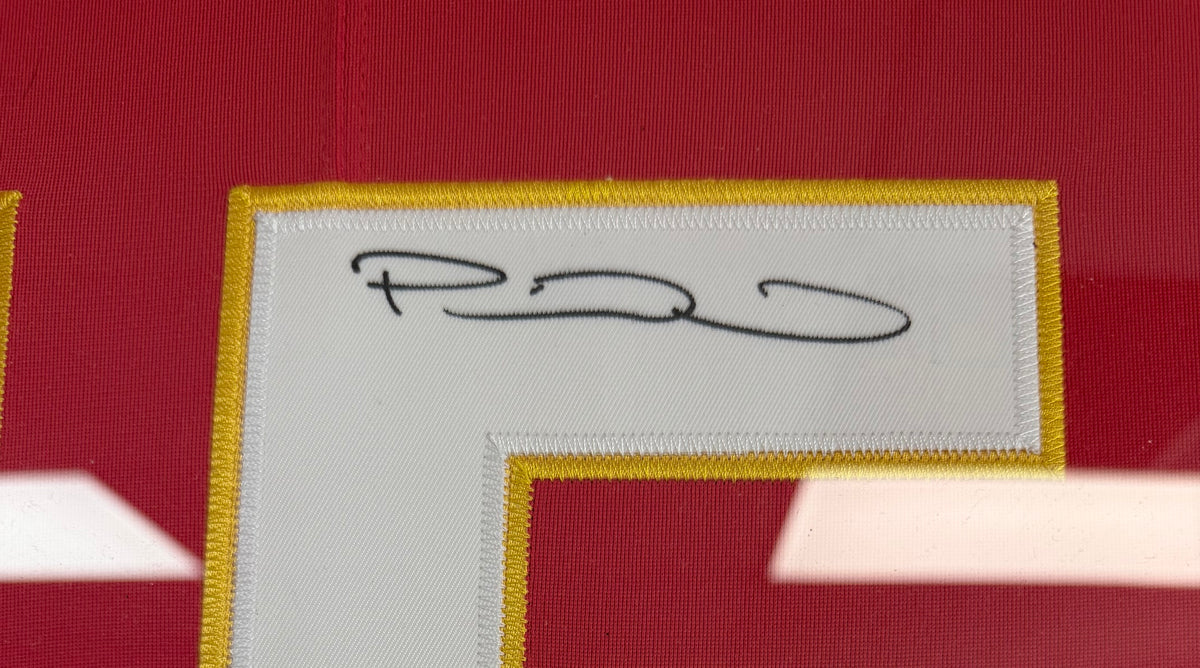 Patrick Mahomes Kansas City Chiefs Framed Signed Jersey (Beckett Authenticated)